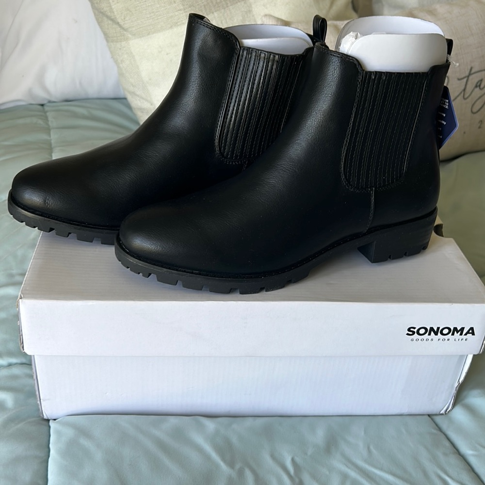 Womens black ankle boots